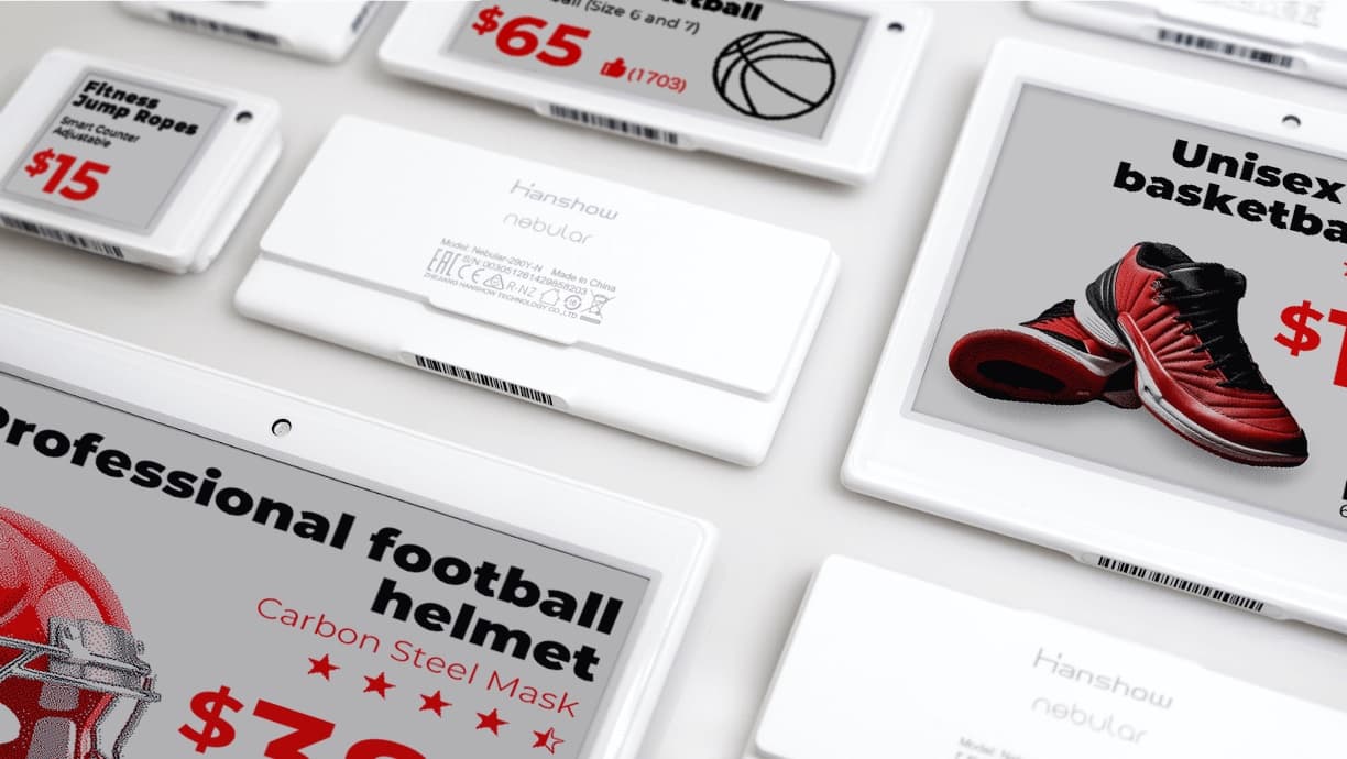 Bird's-eye view of the e-paper label family in several sizes, front and back